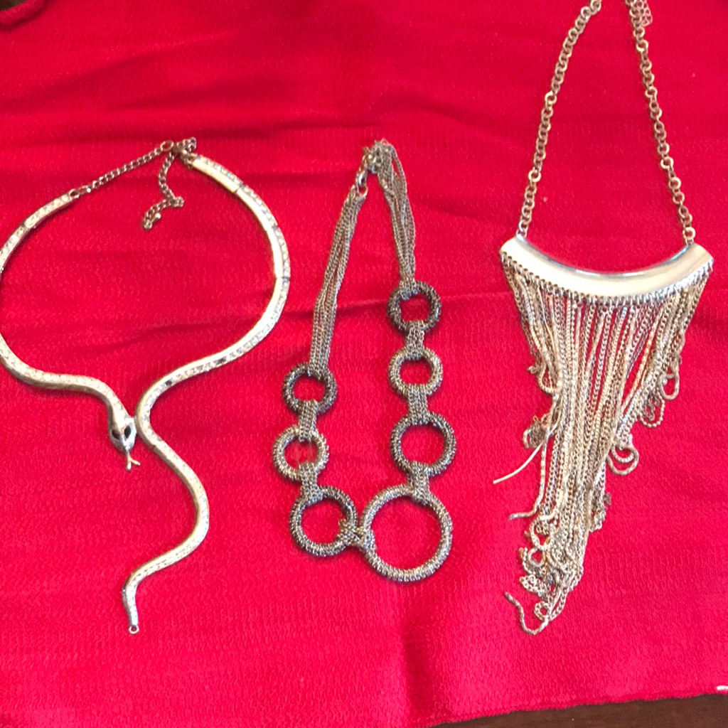 2 Assorted Necklaces